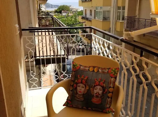 Bed & Breakfast Risea Giardini Naxos